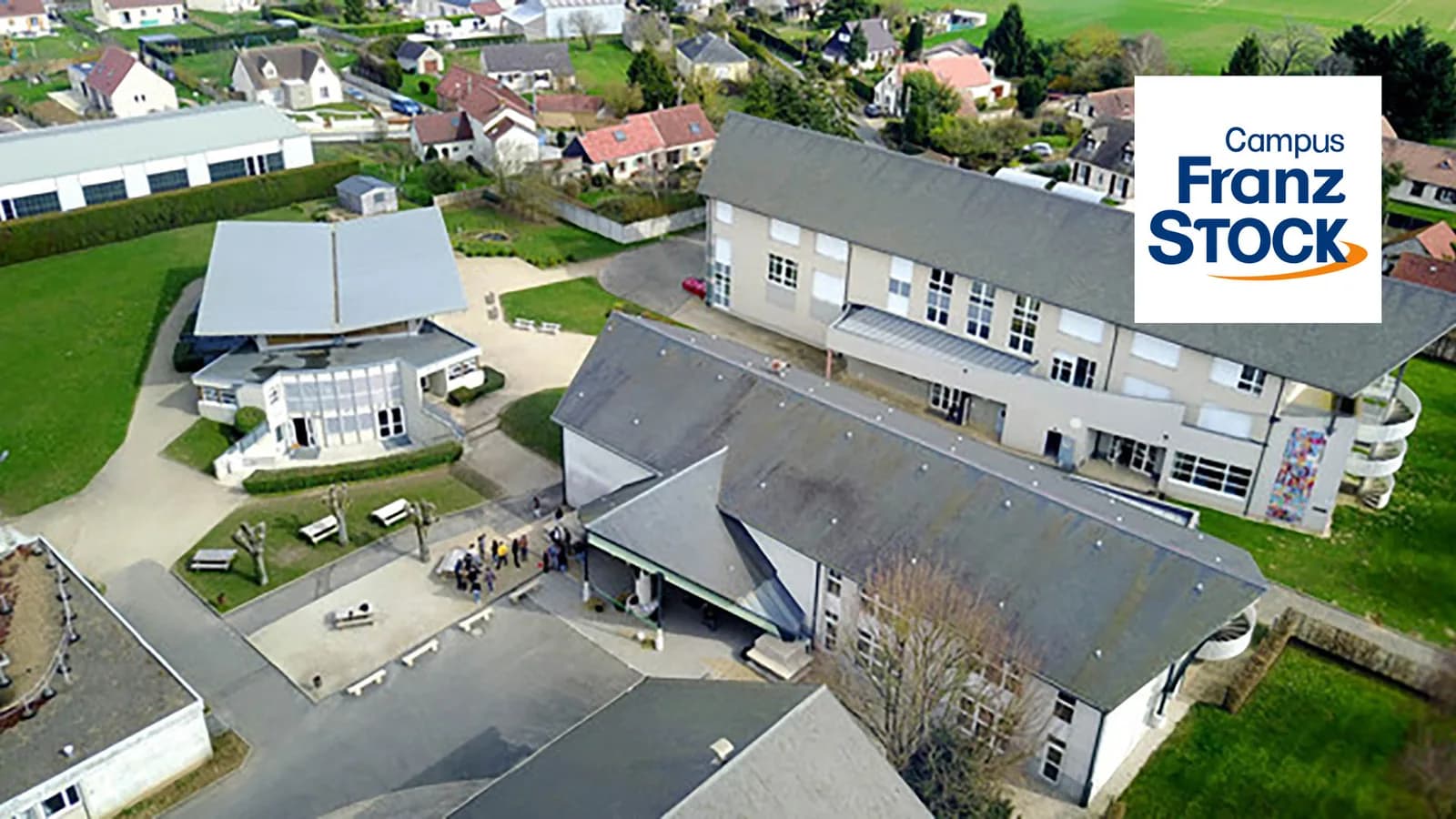 Image 1 : Erasmusday - Atelier Info Jeunes Chartres background