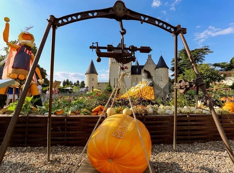 Image 1 : Fête de la citrouille et de l'automne au Château du Rivau background
