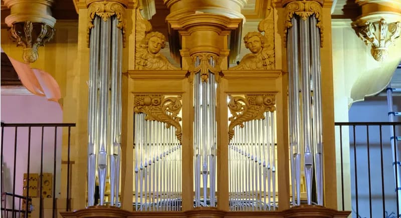 Image 1 : Vendredi de l'Orgue background