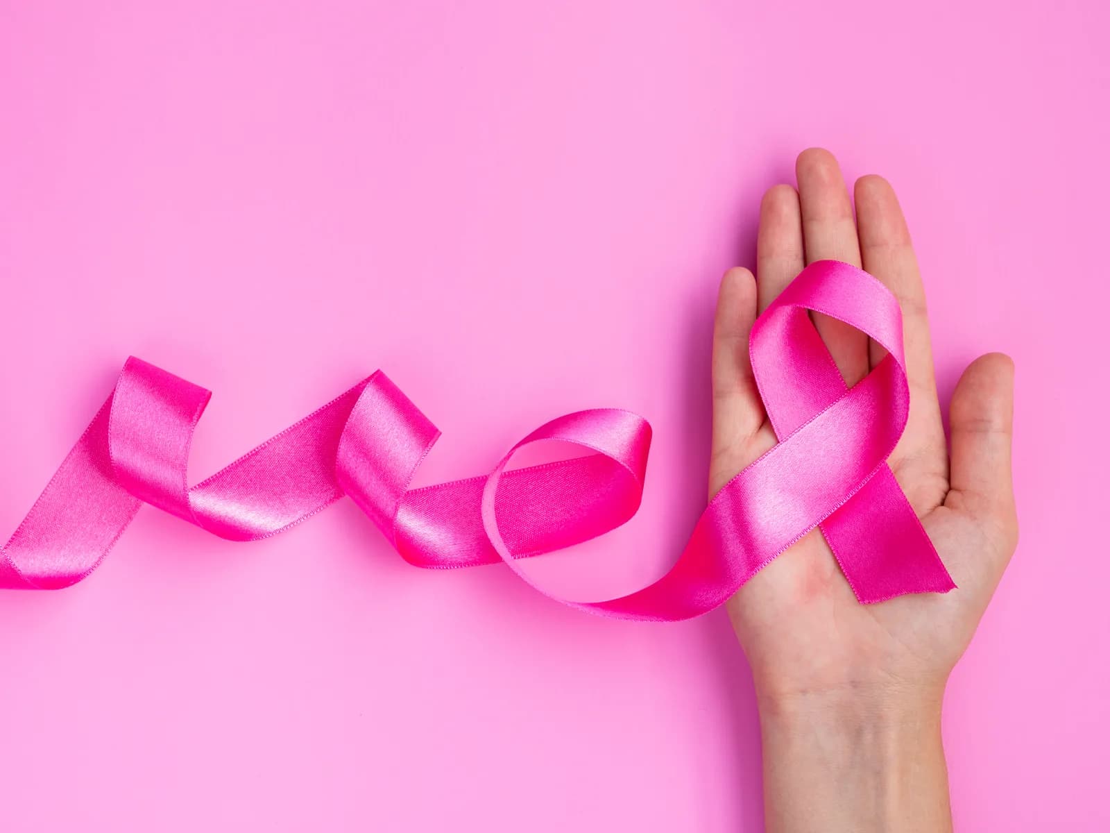 Image 1 : Marche Solidaire Ensemble en Rose background