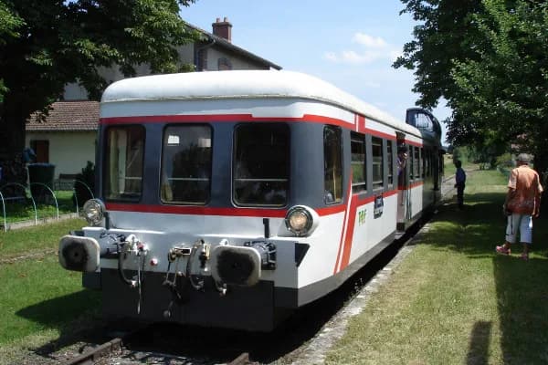 Image 1 : Train de la fête de la pomme background