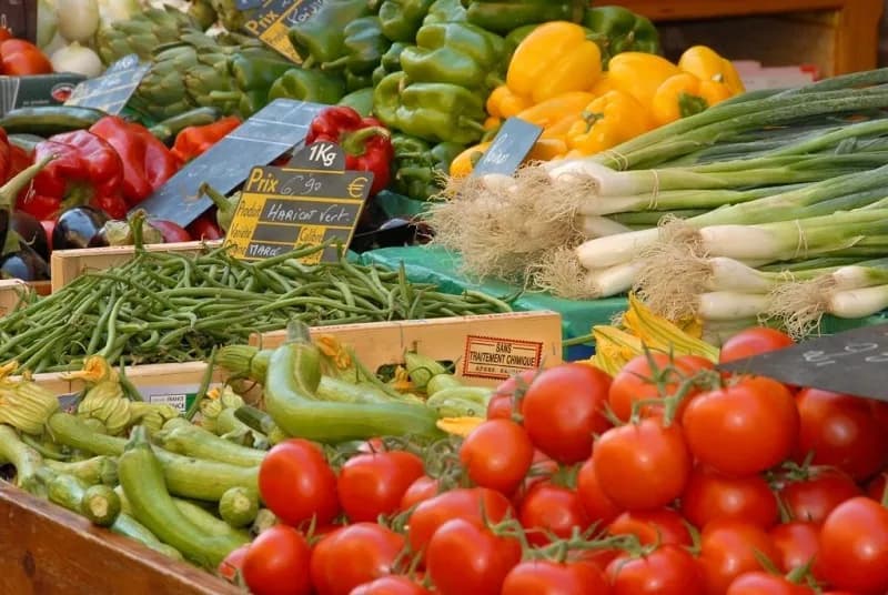 Image 1 : Marché hebdomadaire background