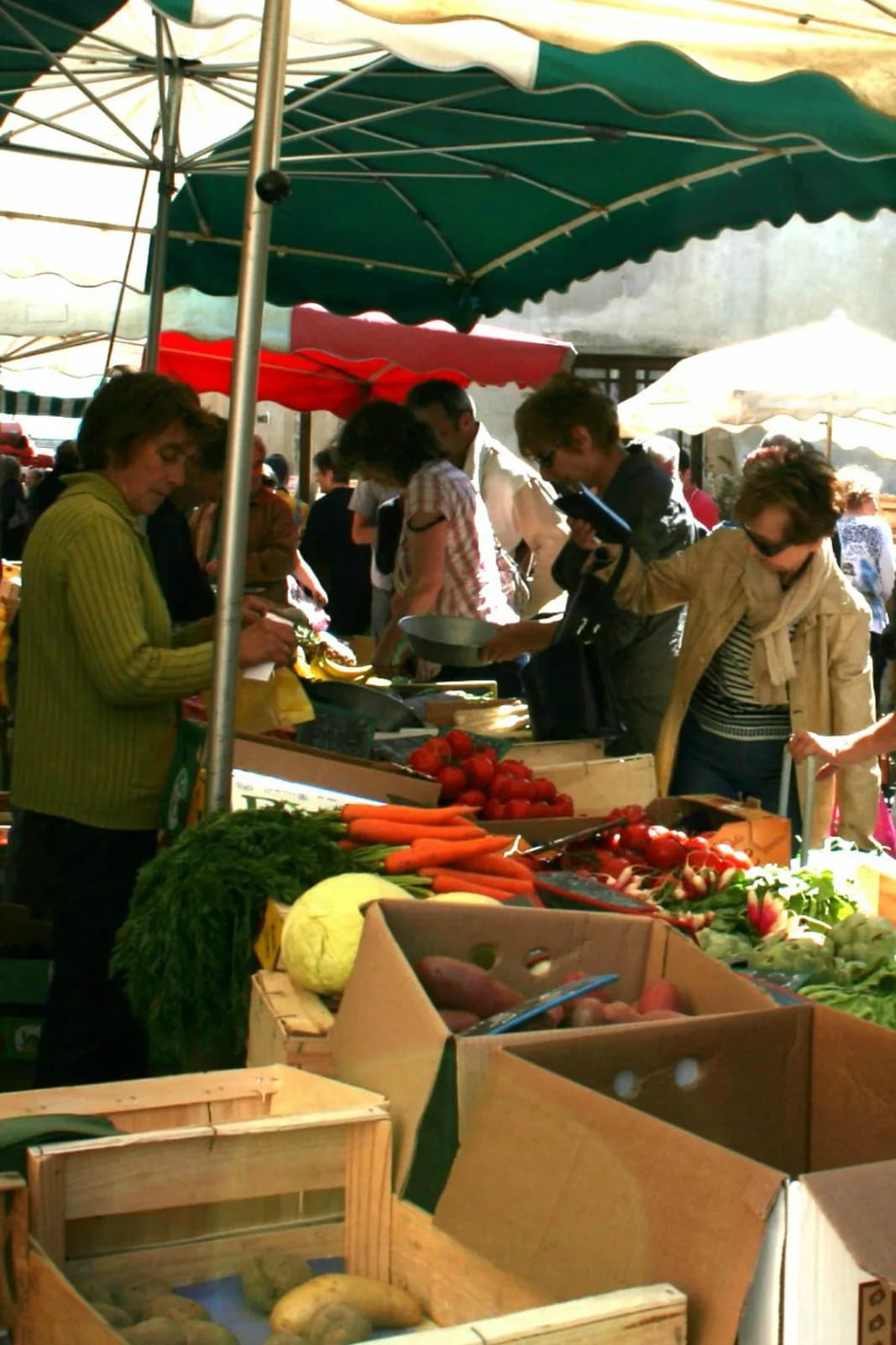 Image 1 : Marché hebdomadaire background