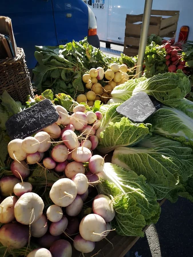 Image 1 : Le marché de Fleury background