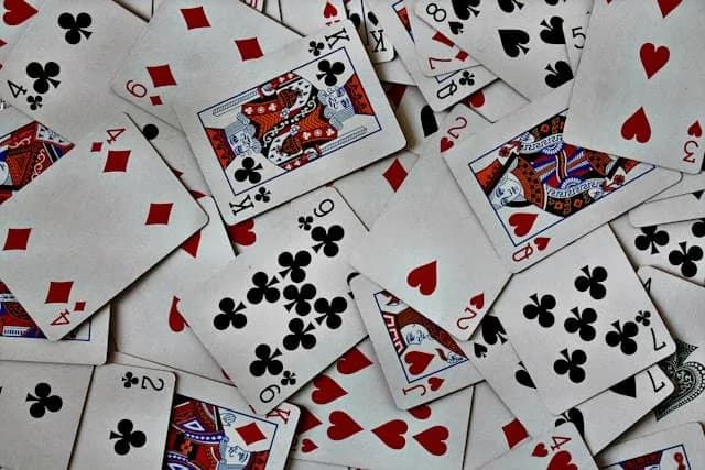 Image 2 : Jeux de cartes des anciens background