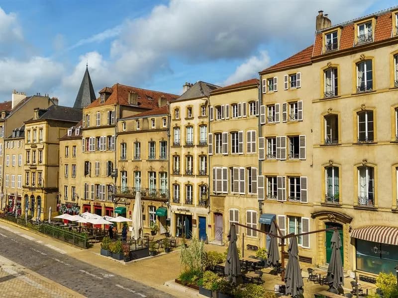 Image 1 : Visite guidée de Metz - Dans les pas d'Augustin Duroch background