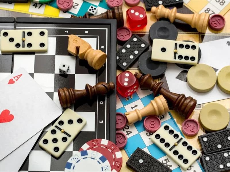 Image 1 : Soirée jeux de société background