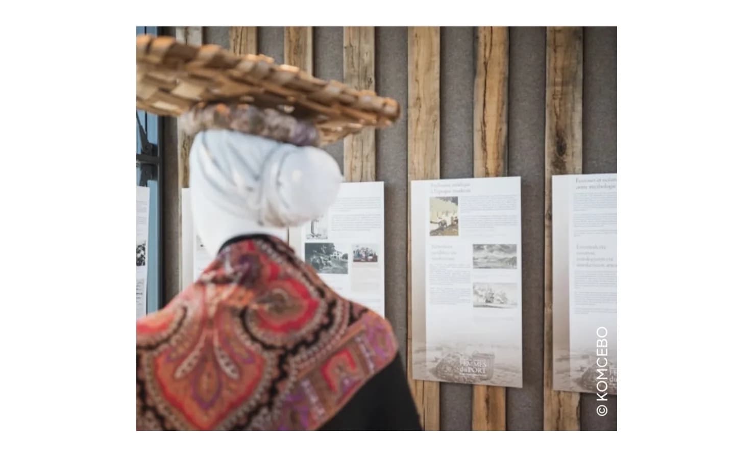 Image 1 : Visite d'exposition: Femmes à bord et dans le port : l’histoire maritime au féminin / Emazteak itsasontzian eta portuan: emazteen itsas historia background