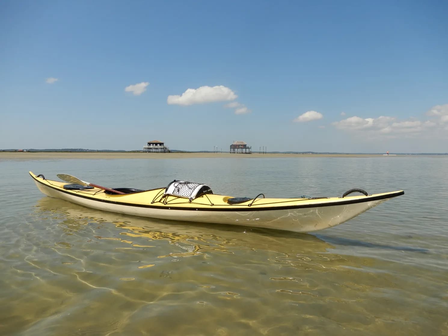 Image 1 : Kayak de mer à l'île aux oiseaux ou à la dune du Pilat background