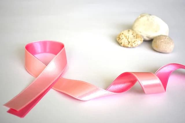 Image 1 : Octobre Rose : marche du ruban rose 2026 background