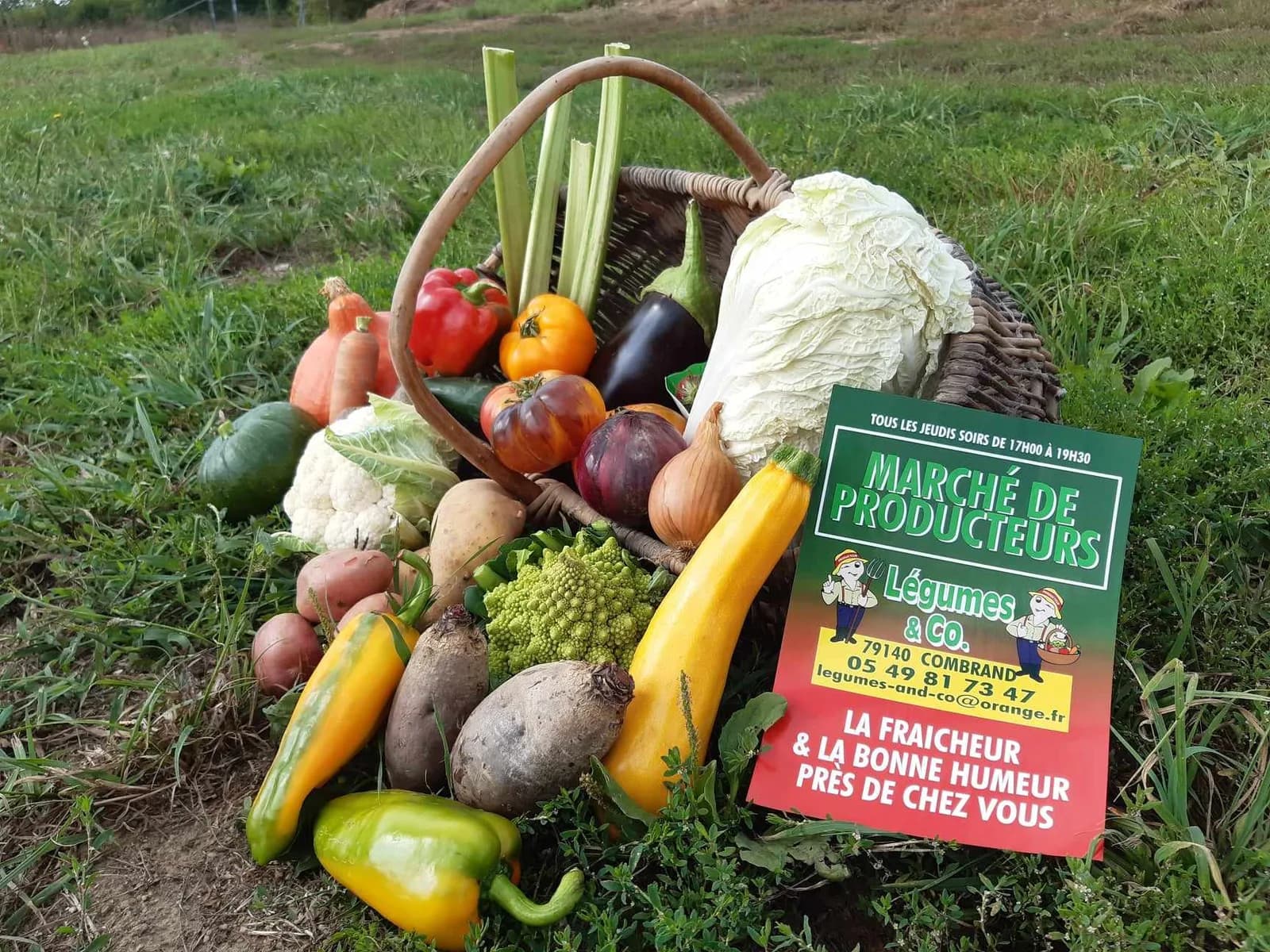 Image 1 : Marché à la ferme de Combrand background