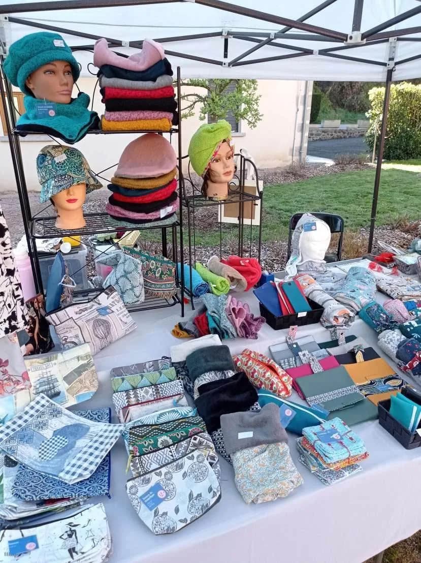Image 2 : Marché hebdomadaire background