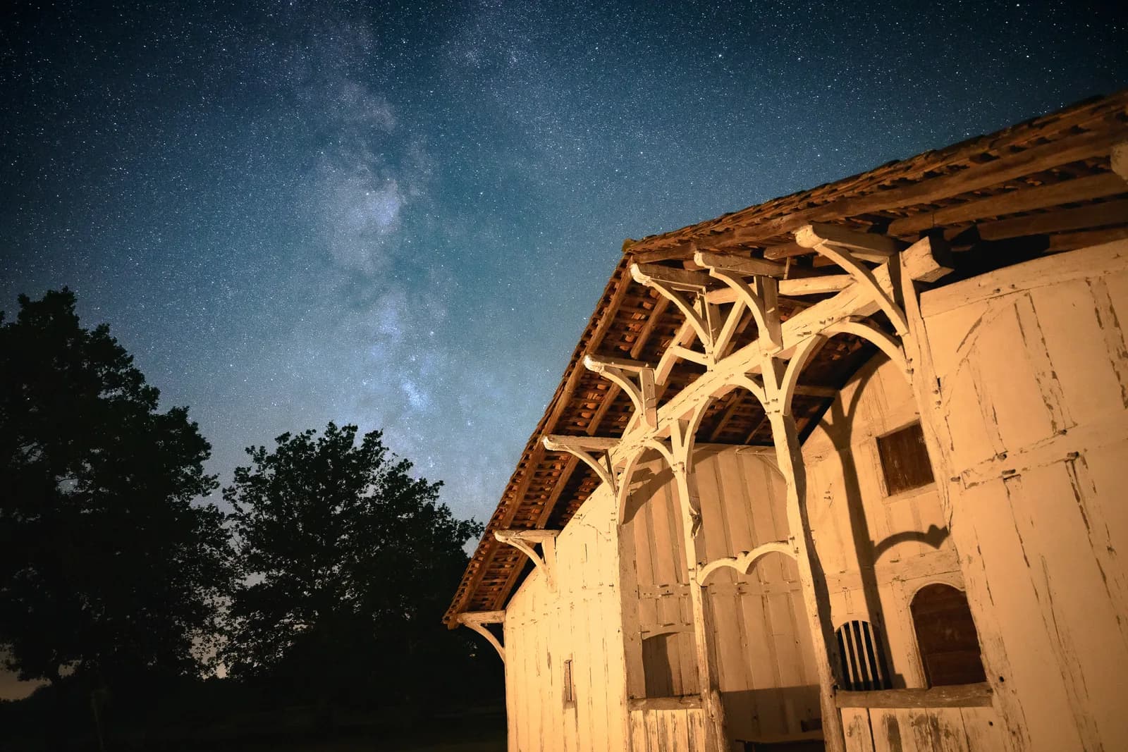 Image 1 : Jour de la Nuit background
