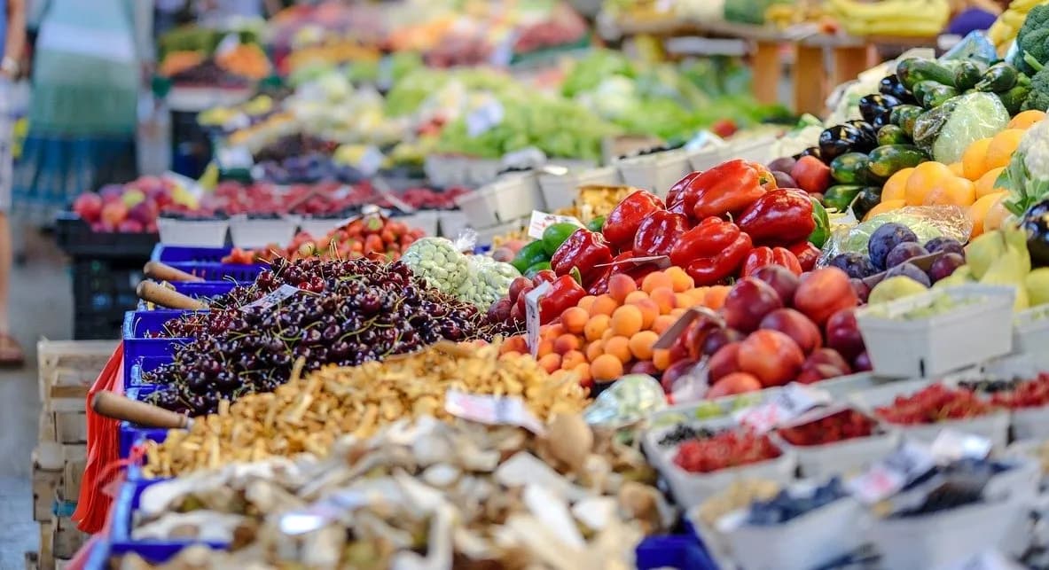 Image 1 : Marché hebdomadaire la Coquille background