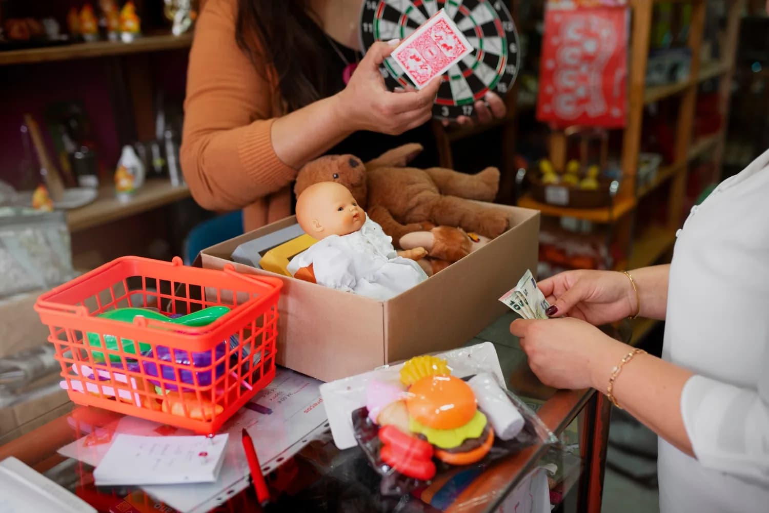 Image 1 : Braderie du Secours Populaire background