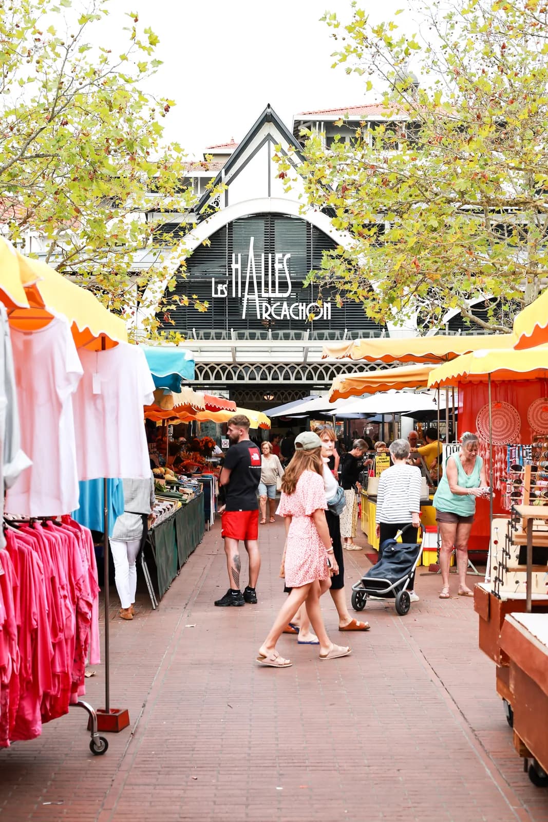 Image 2 : Marché d'Arcachon background