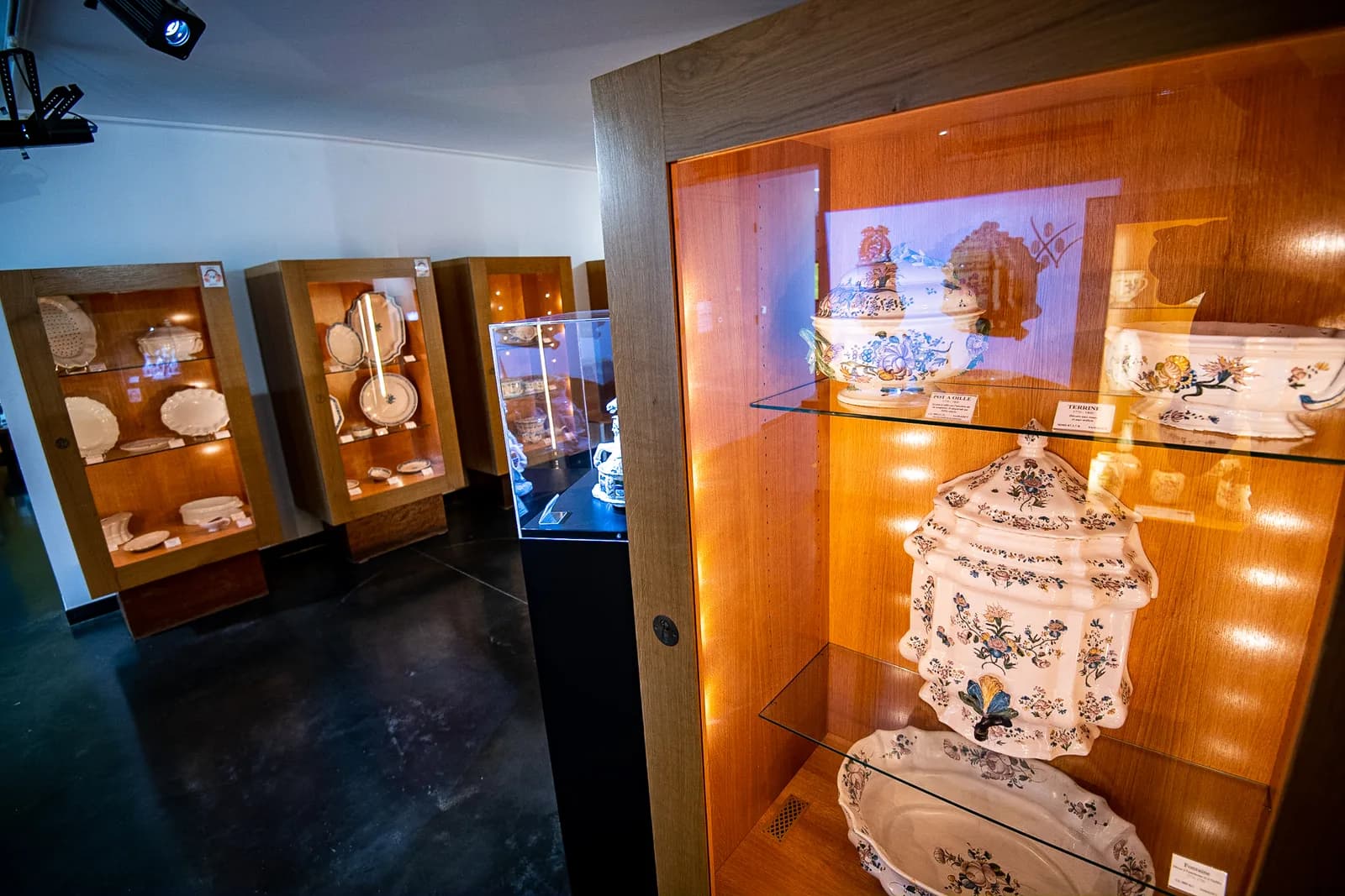 Image 1 : Sortie musée de la Faïence et des Arts de la table background
