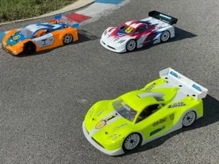 Image 1 : Coupe de France de voitures radio commandées GT background