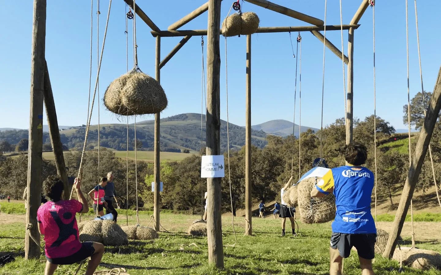 Image 4 : Euskal race : course d'obstacles background