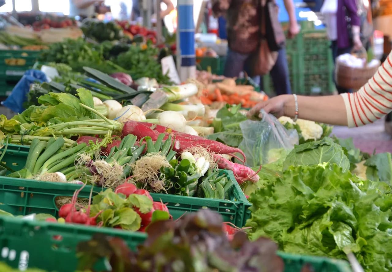 Image 1 : Marché de Chanteloup background