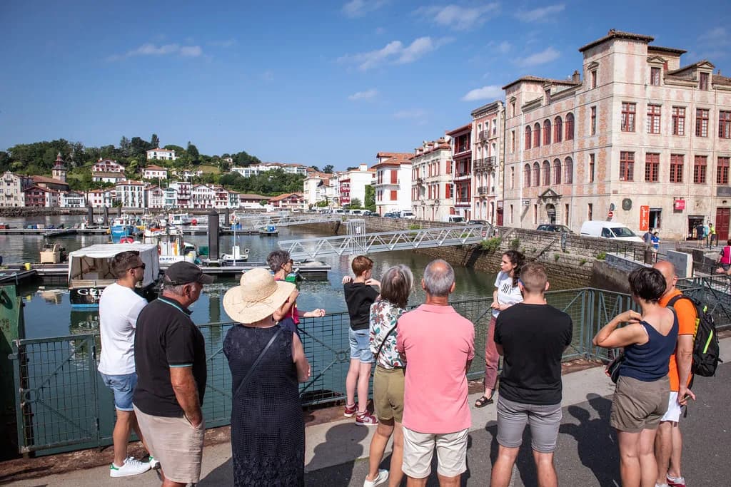 Image 5 : Visite Pays d’art et d’histoire : "Coeur de ville" background