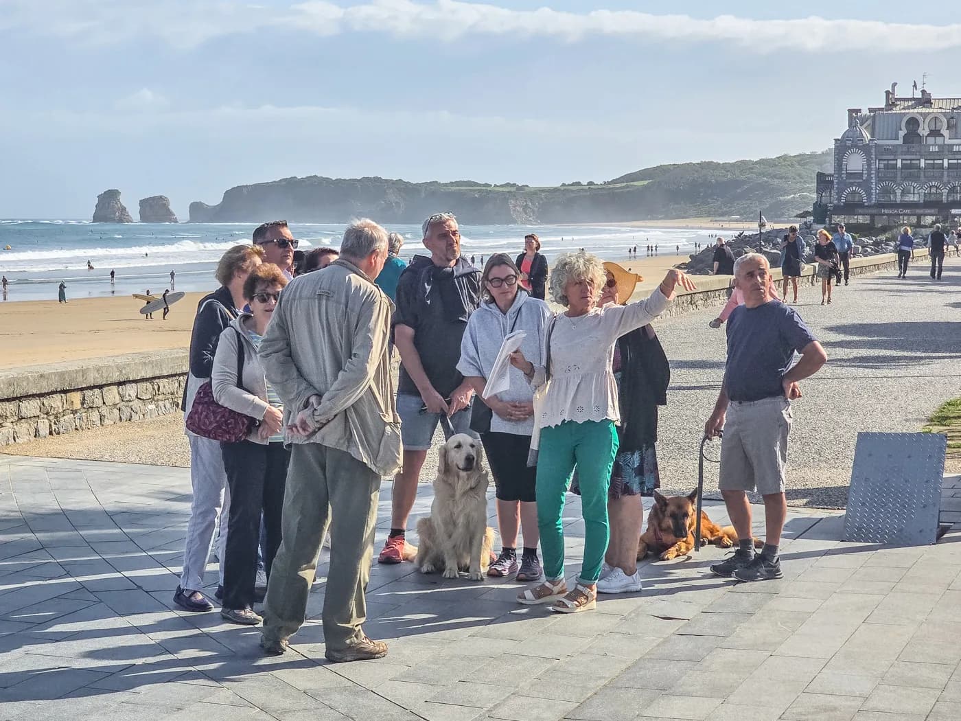 Image 1 : Visite d'Hendaye "Quartier plage" background