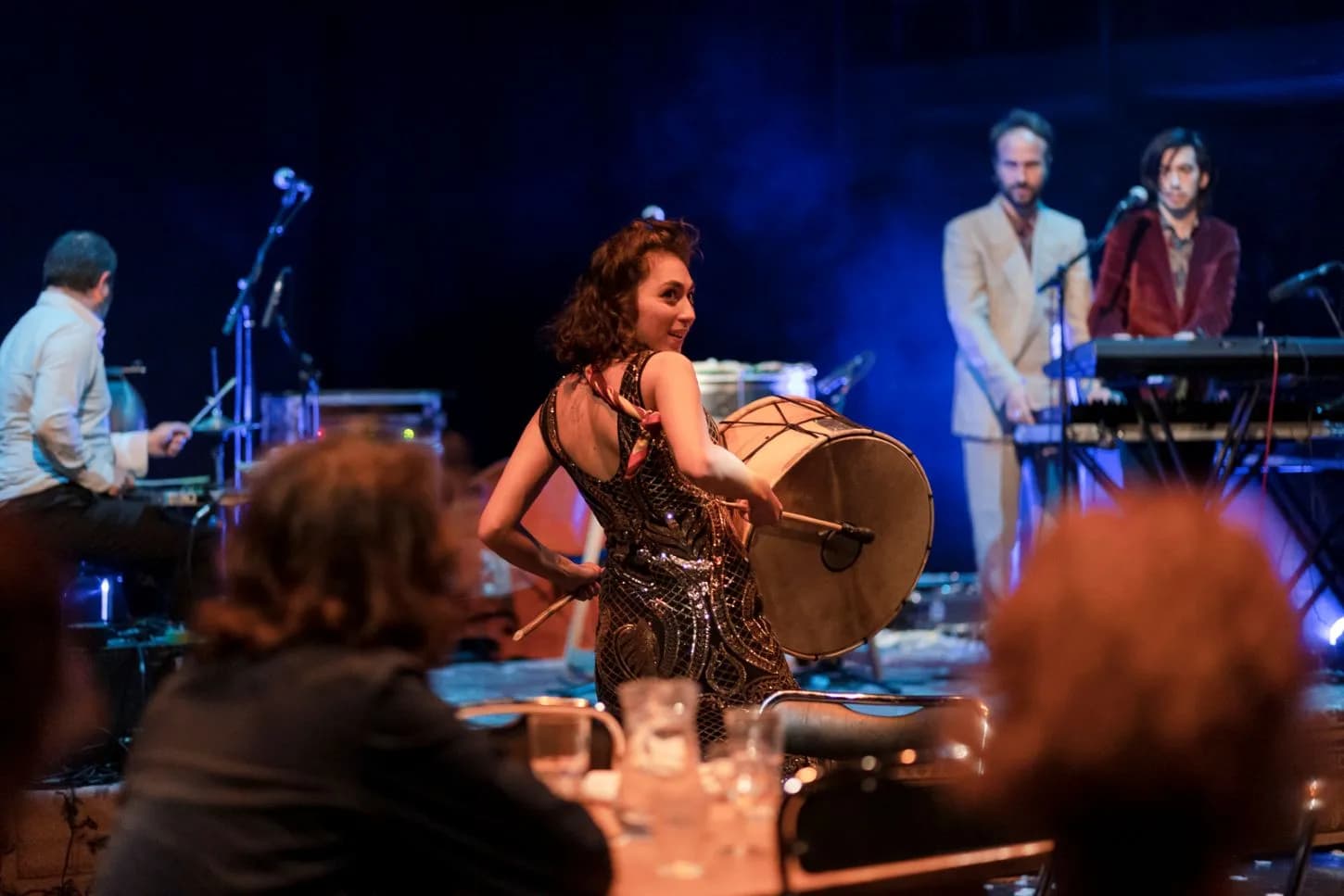 Image 1 : Théâtre et musique - Koudour background