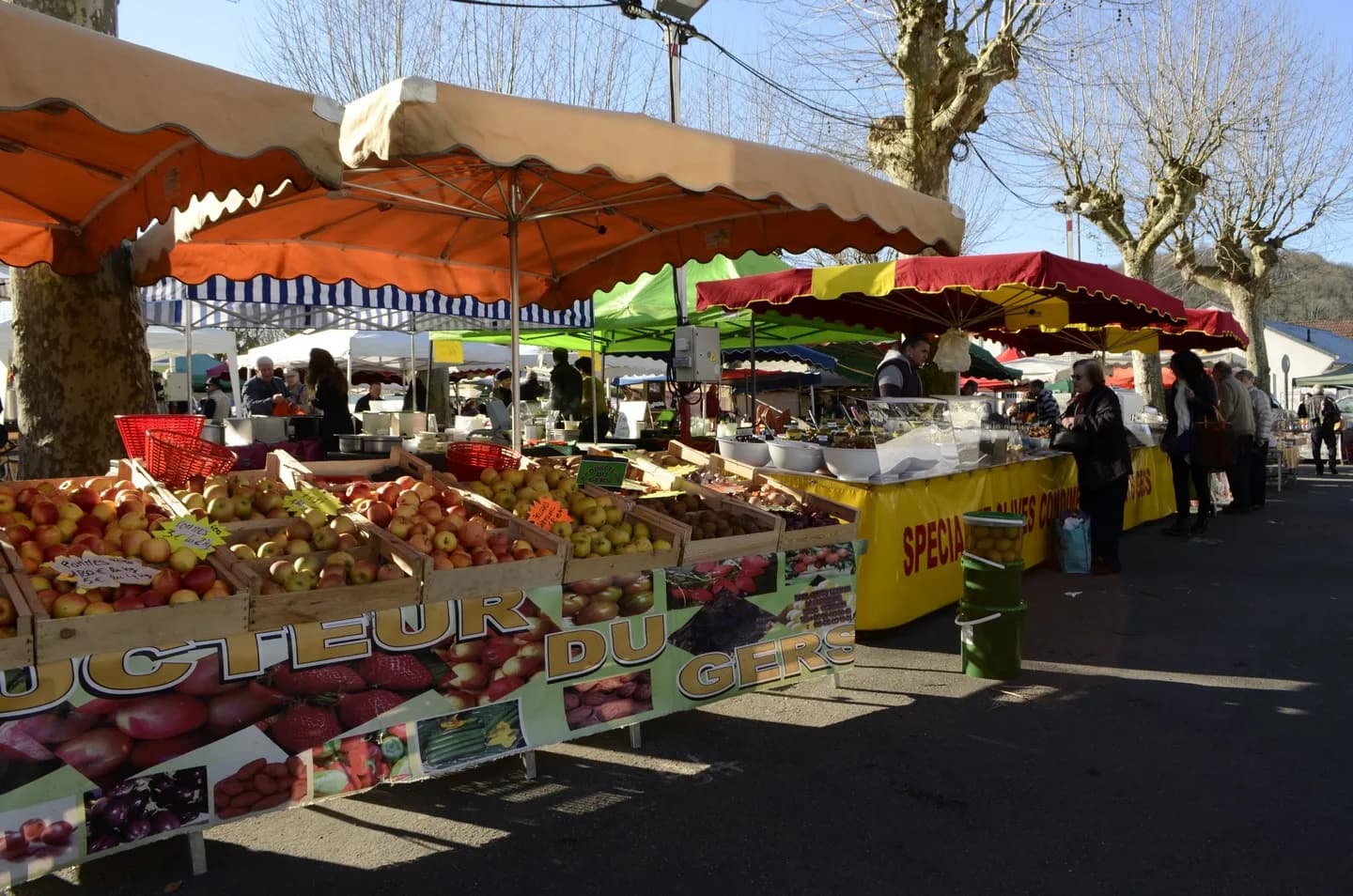 Image 4 : Marché background