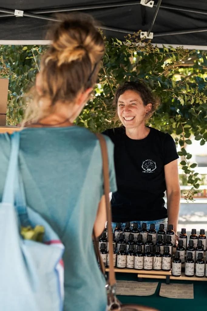 Image 4 : Marché de producteur à Saint-Julien-le-Vendômois background