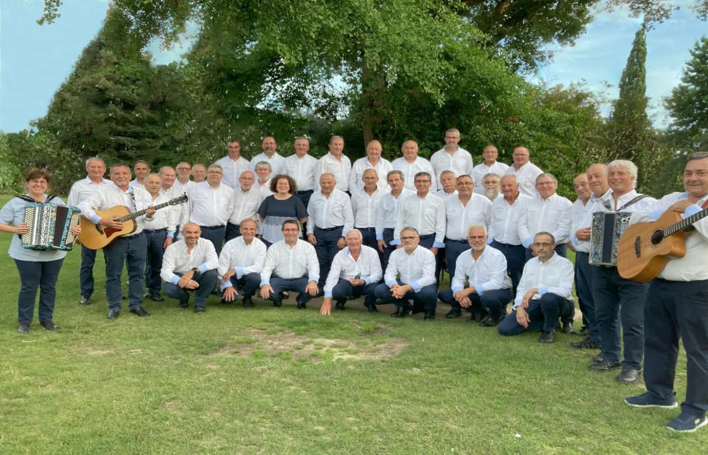 Image 2 : Choeurs basques d'hommes Elgarrekin background