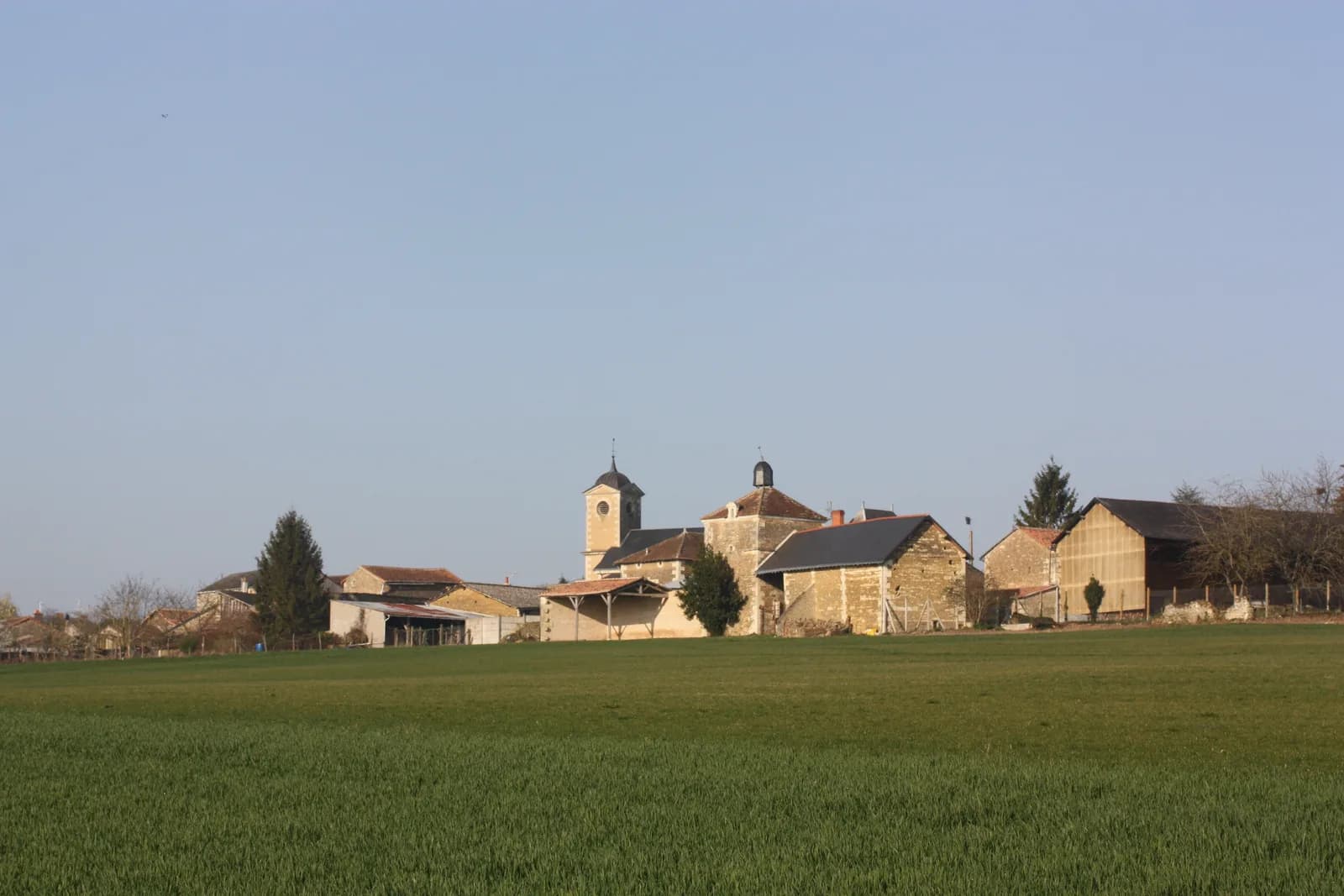 Image 1 : PL'Secrets : Entre pierre et sources background