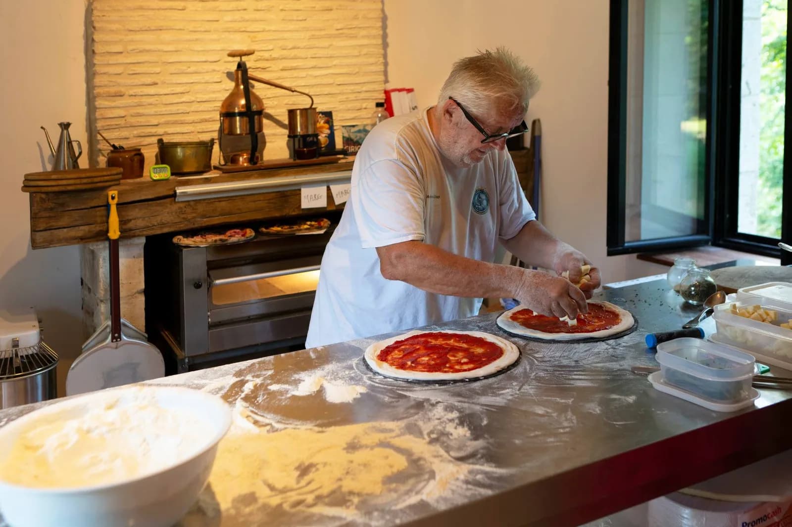 Image 3 : Atelier de confection de Pizzas à la Cucina di Gian Franco background