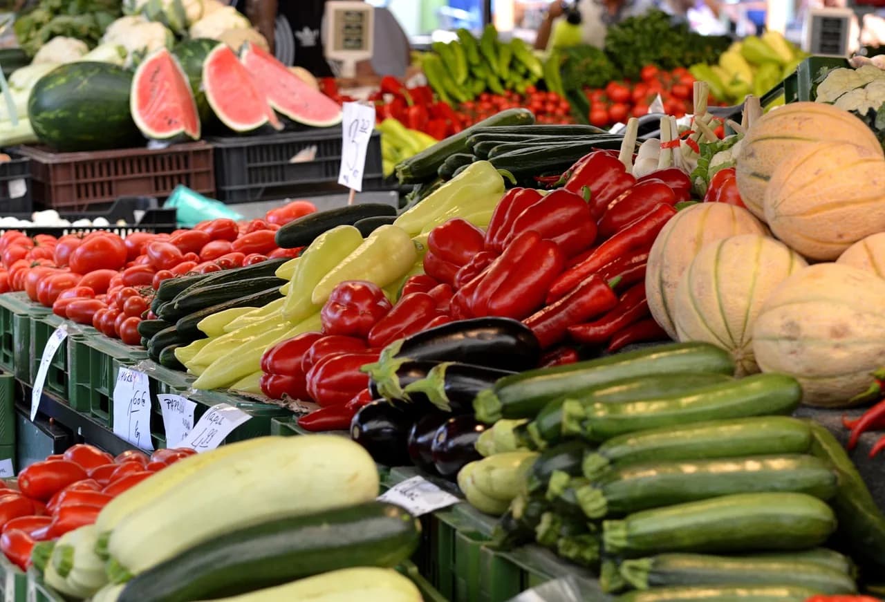 Image 1 : Marché de Vouillé background