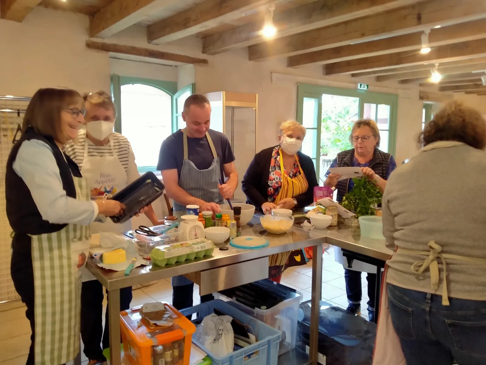Image 1 : Atelier famille “Les saveurs savante” background