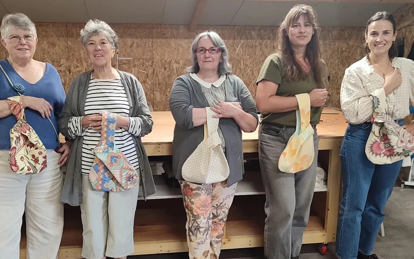 Image 1 : Ateliers Manufacture Pays Basque - Atelier solidaire "Lovely bag" background