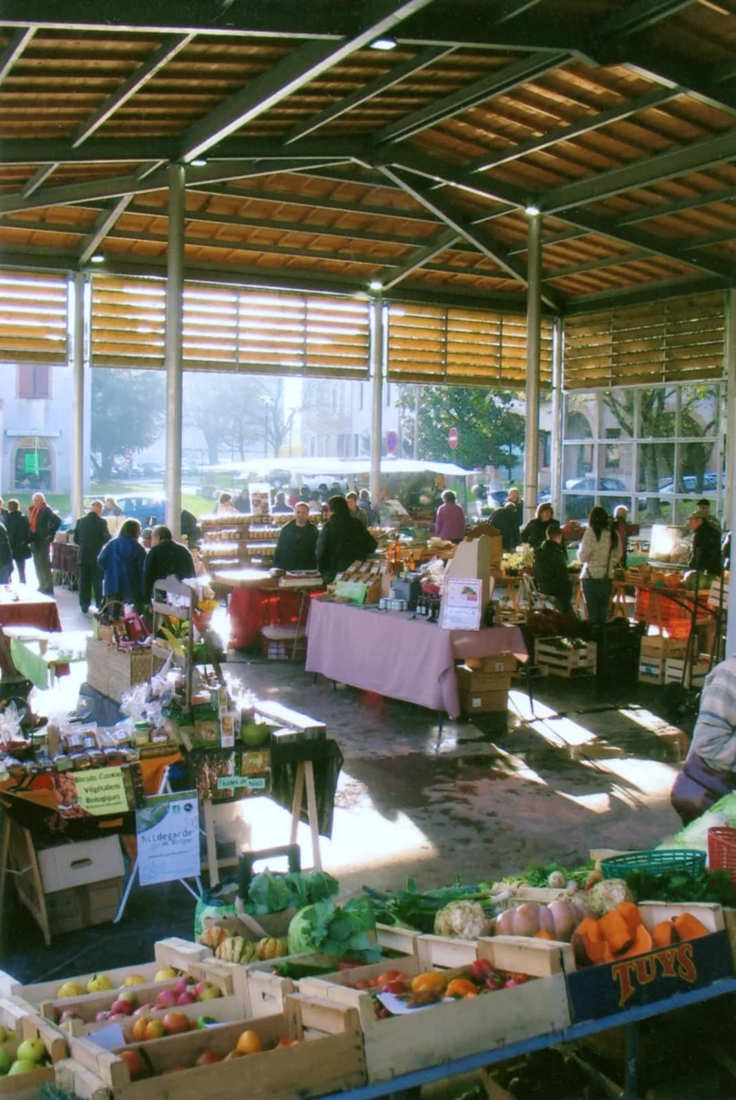 Image 1 : Marché biologique background