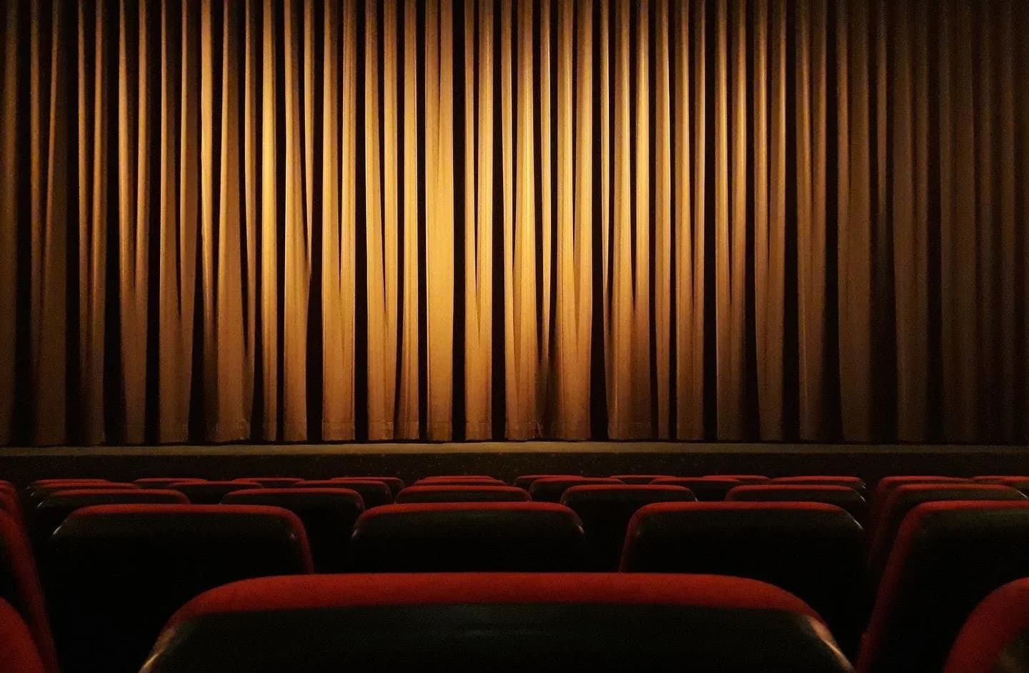 Image 1 : Stage théâtre background