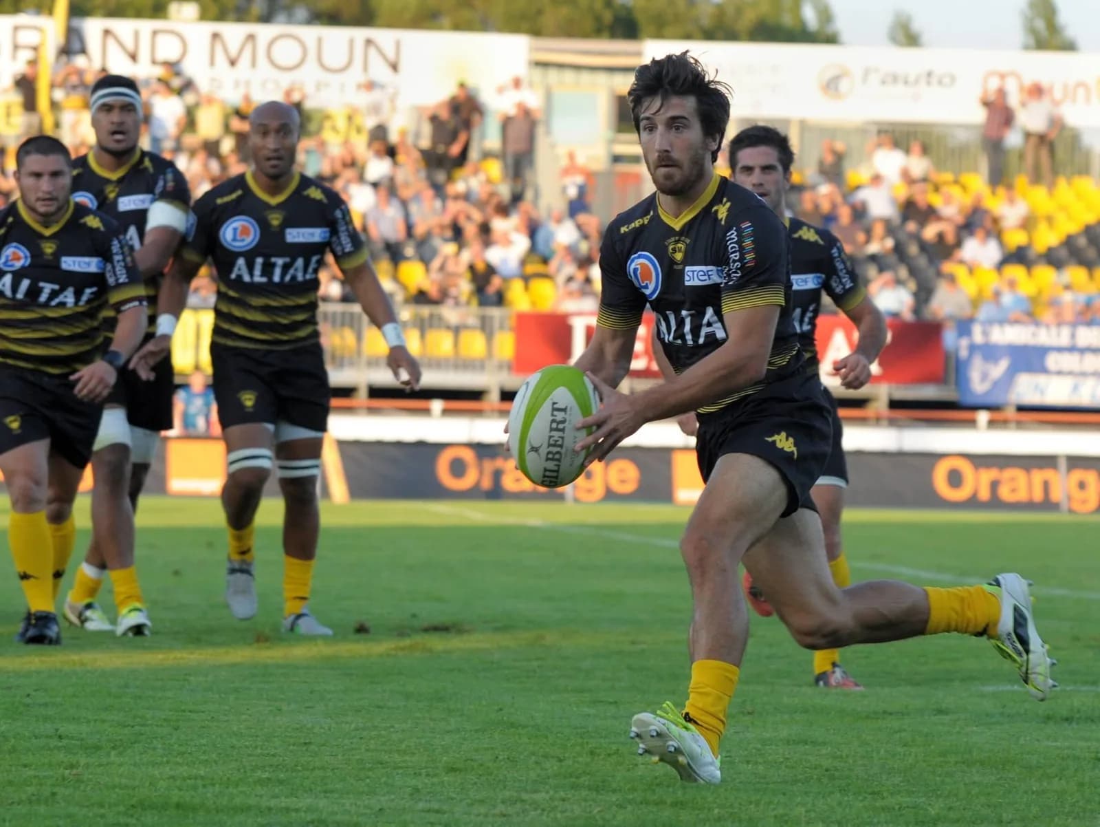 Image 1 : Stade Montois vs Chambéry background