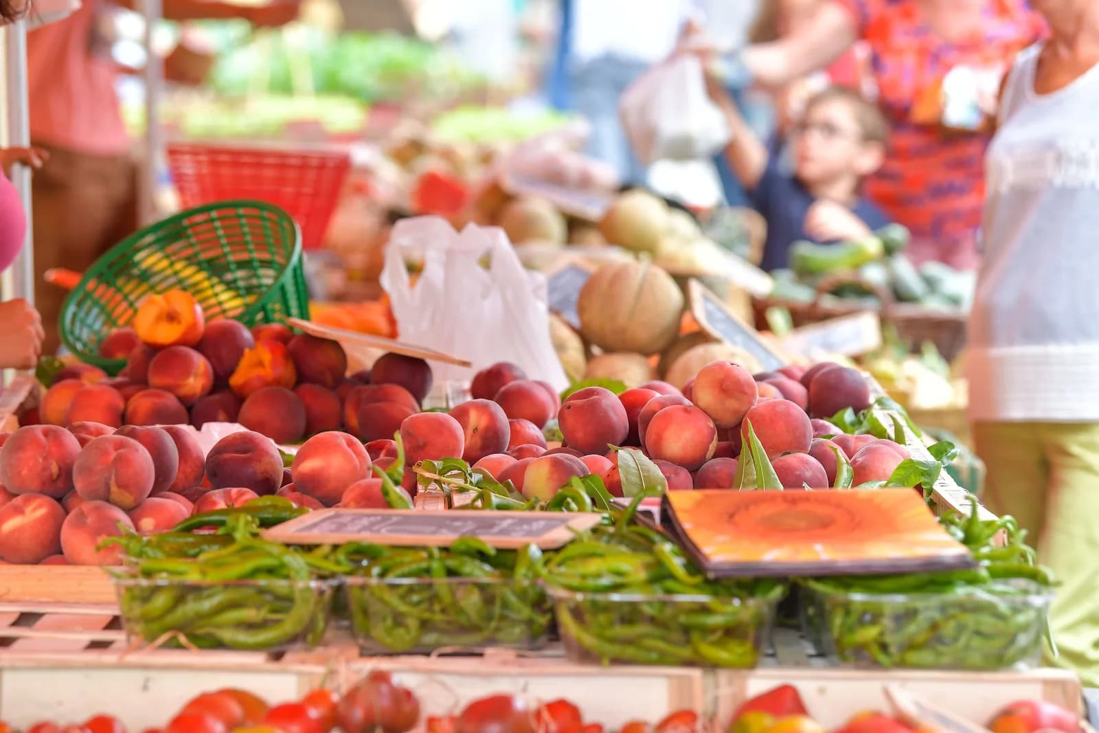 Image 2 : Marché traditionnel background