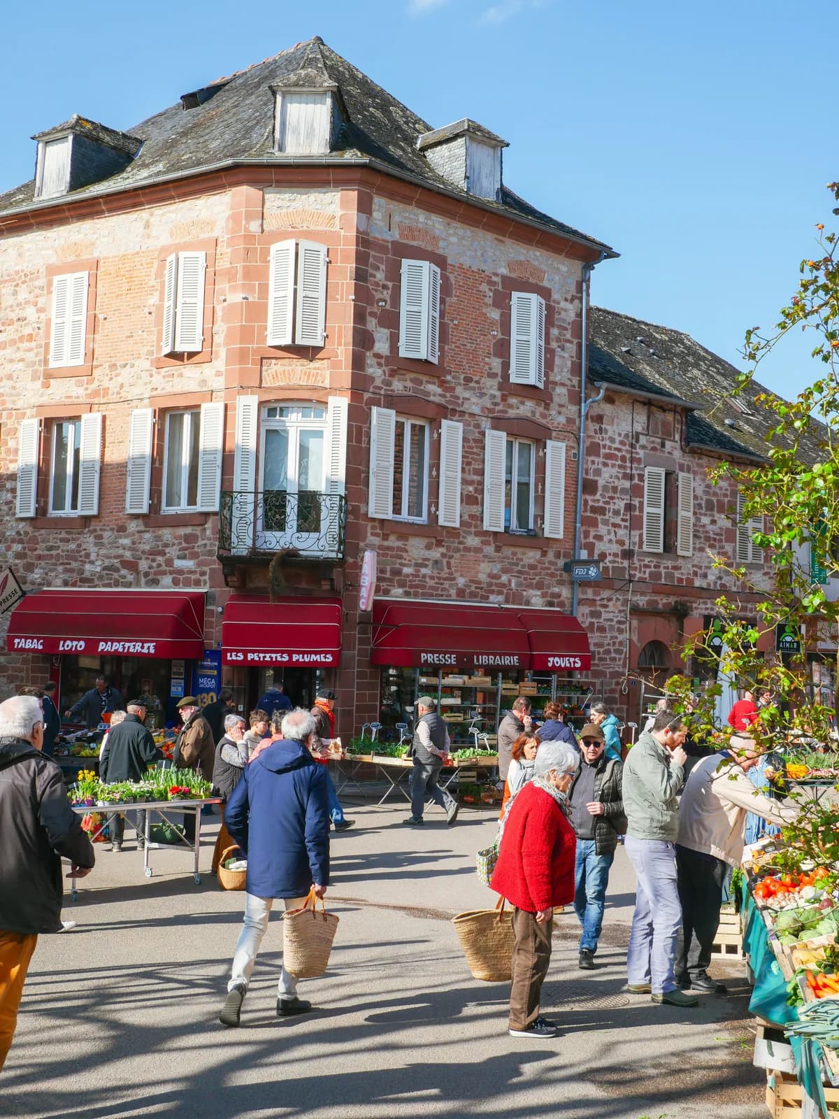 Image 1 : Marché à Meyssac background