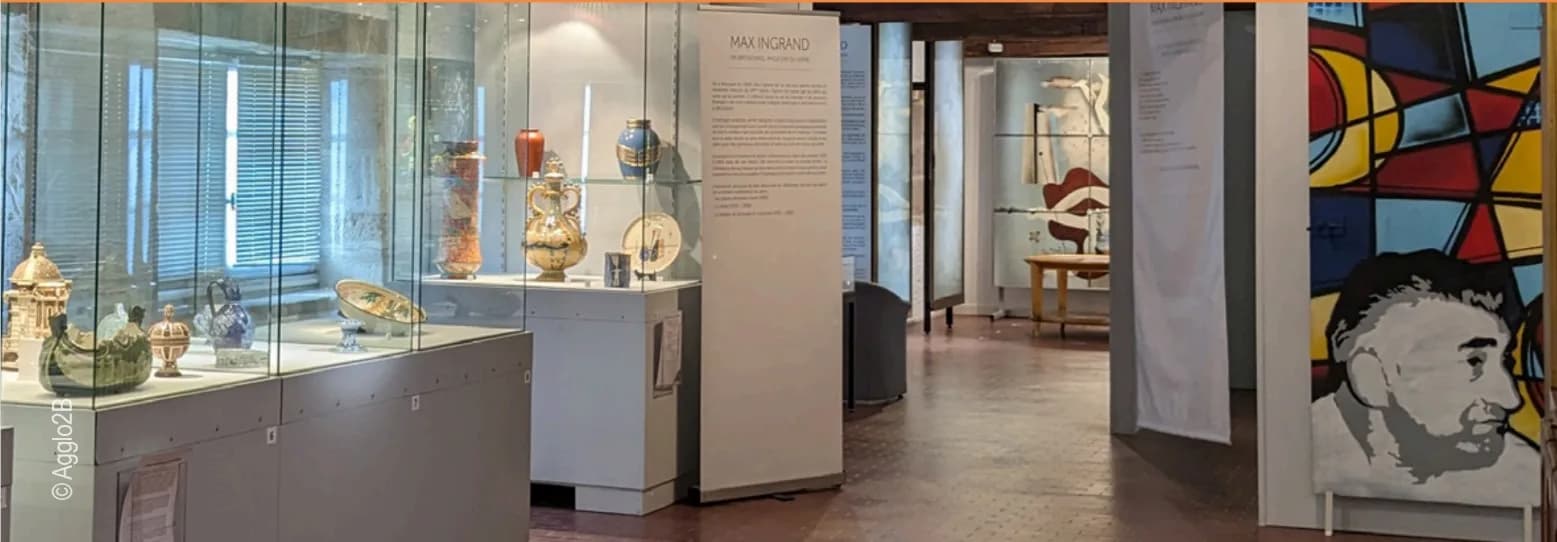 Image 1 : Visite guidée au Musée de Bressuire background