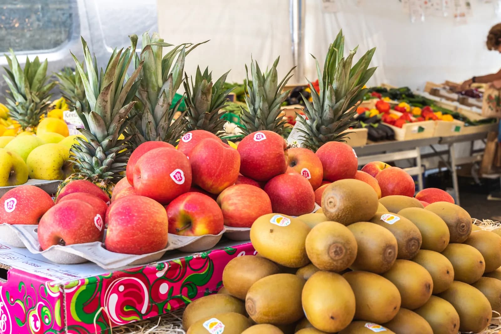 Image 4 : Marché de Quintaou background