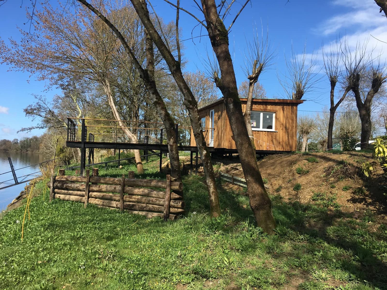Image 1 : Rendez-vous avec Garonne : Balade pédestre et découverte d'une exposition background