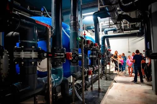 Image 1 : COMPLET Les visites des coulisses de l’Aquarium de Biarritz background