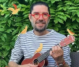 Image 1 : Lecture musicale : Les oiseaux de Barbara par Ludovic Lecomte background