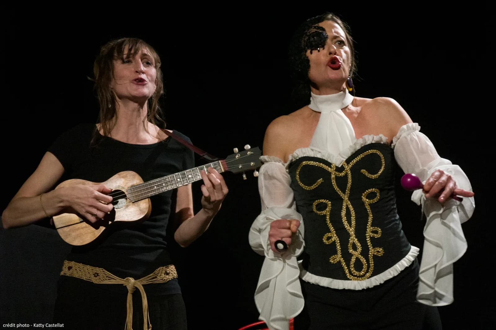 Image 1 : LA REINE DES AVEUGLES - SOIF D'ADRÉNALINE, LE PROJET PIRATE - FESTIVAL " LES SEMEUSES" background