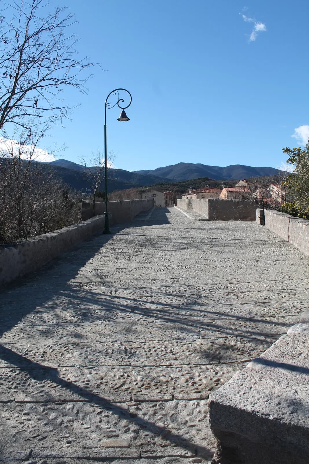 Image 1 : *CÉRET DANS SON SECRET background