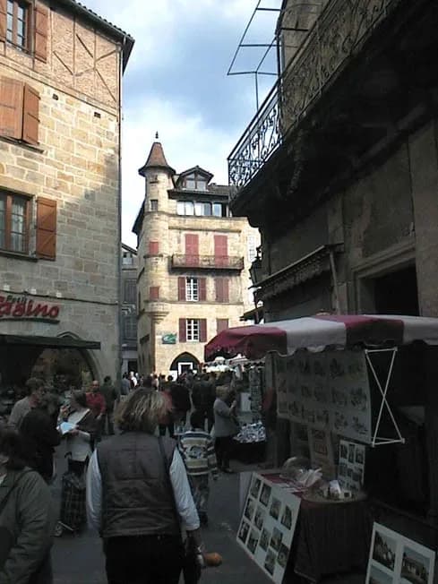Image 5 : Marché à Figeac background