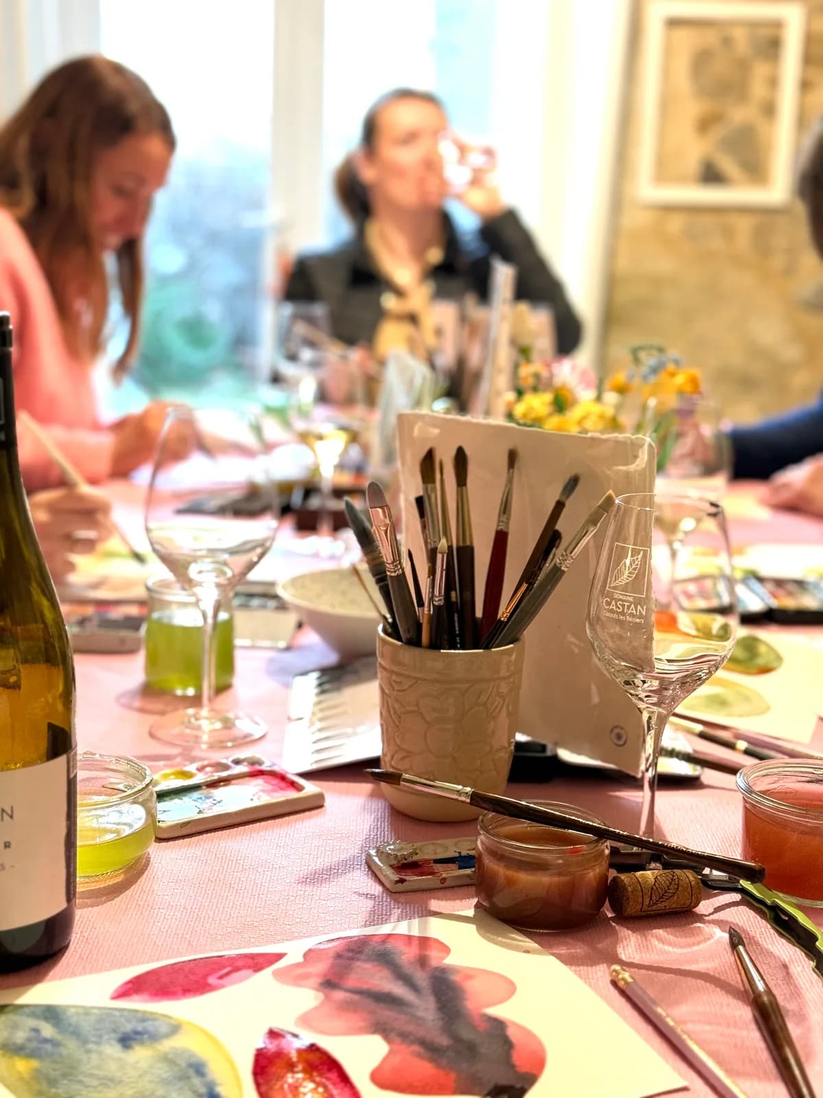 Image 1 : ATELIER PINCEAU & VINO background