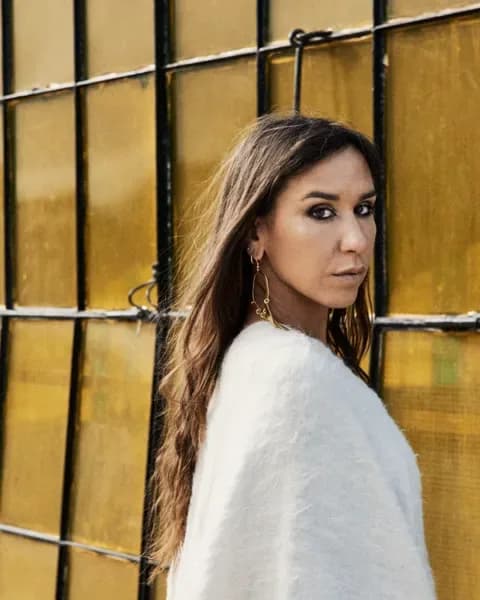 Image 1 : Concert : Lavinia Mancusi background